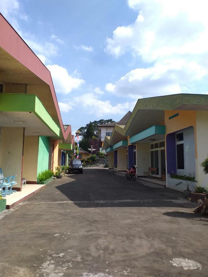Hotel Wisma Gaya Ambarawa Zewnętrze zdjęcie